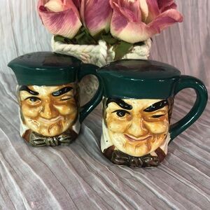 vintage ceramic OLD SEA CAPTAINS sailor nautical set of 2 SALT & PEPPER SHAKERS